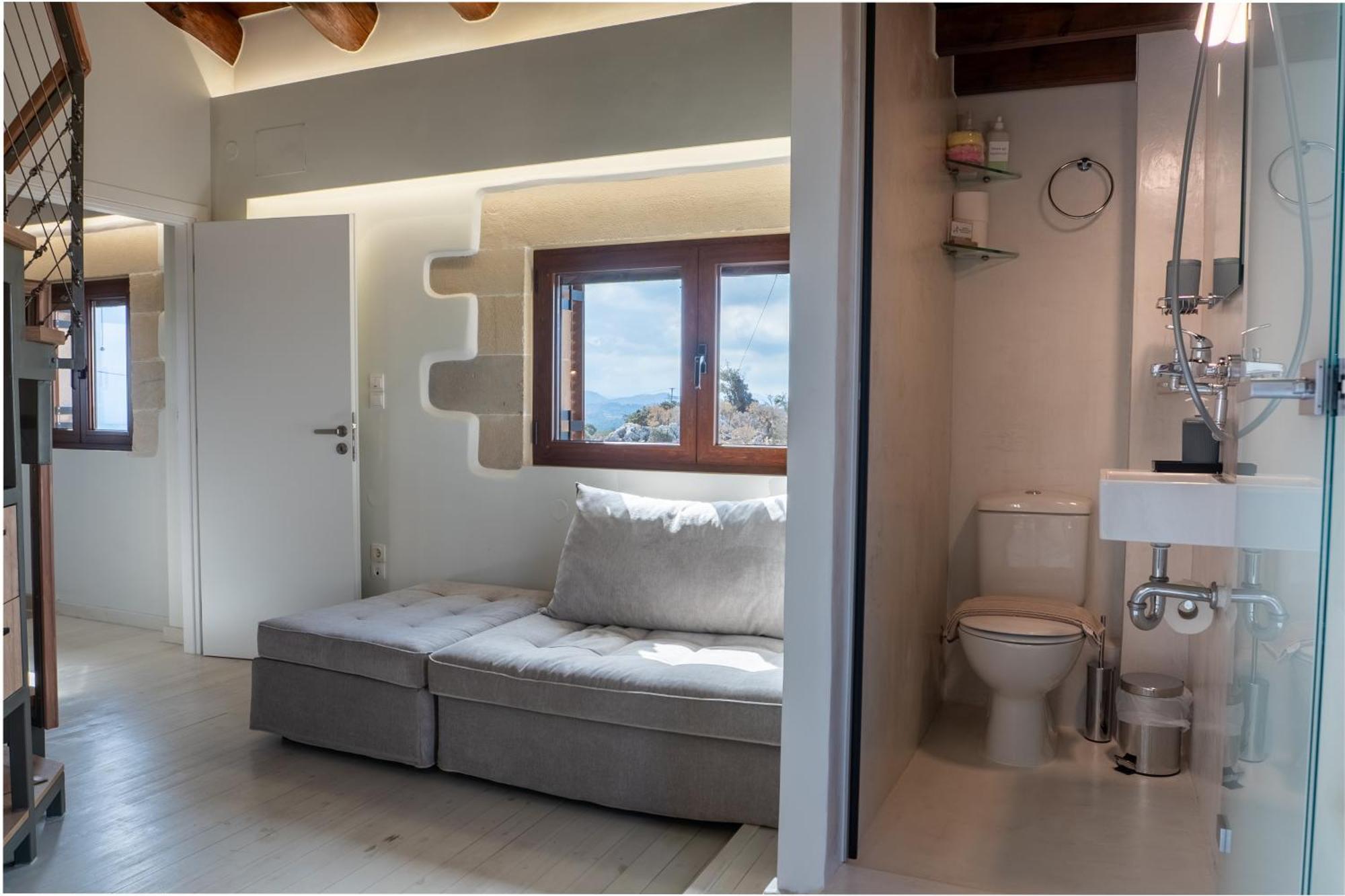 Recluso-3 Bd Luxury Country Villa, Huge Heated Pool With Hydromassage, Individual Bbq & Large Yard, Mountain View Maláxa