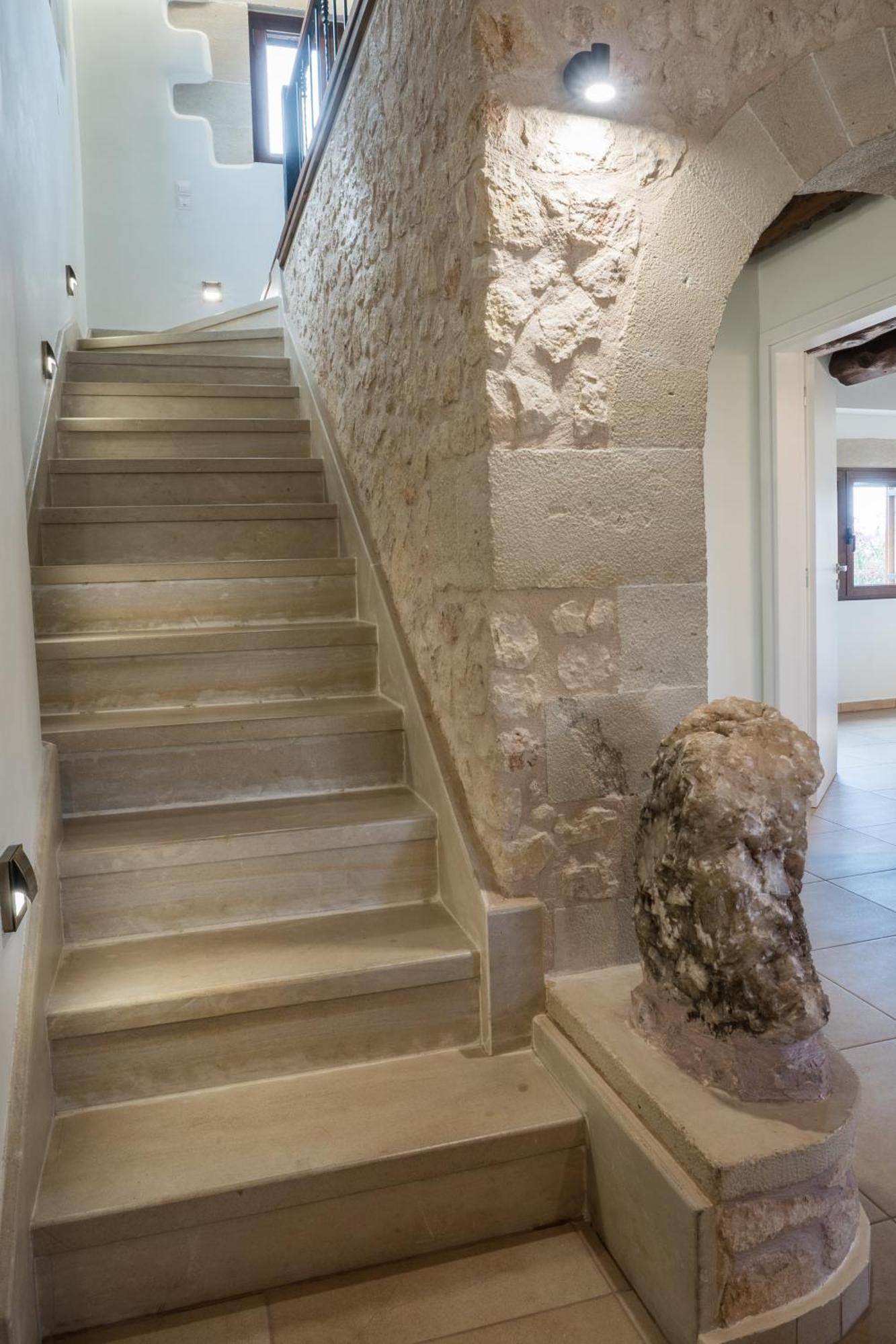 Recluso-3 Bd Luxury Country Villa, Huge Heated Pool With Hydromassage, Individual Bbq & Large Yard, Mountain View * Maláxa